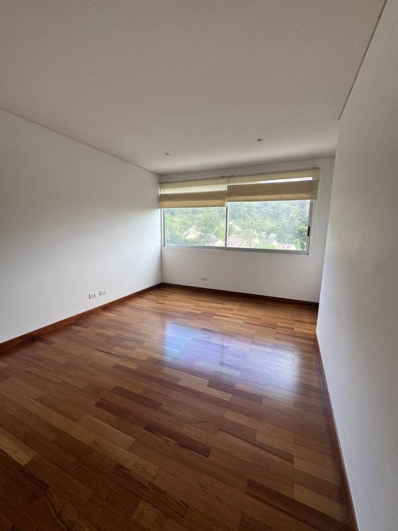 Apartamento en arriendo en El Tesoro, Medellín · foto 9 de 24