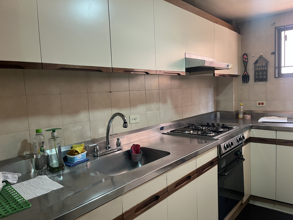 Apartamento en venta en Los Rosales, Bogotá · foto 5 de 16