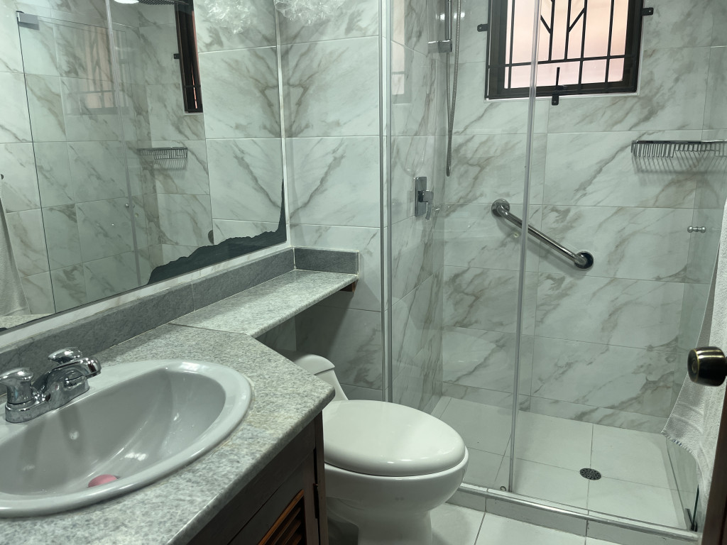 Apartamento en venta en Los Rosales, Bogotá · foto 7 de 16
