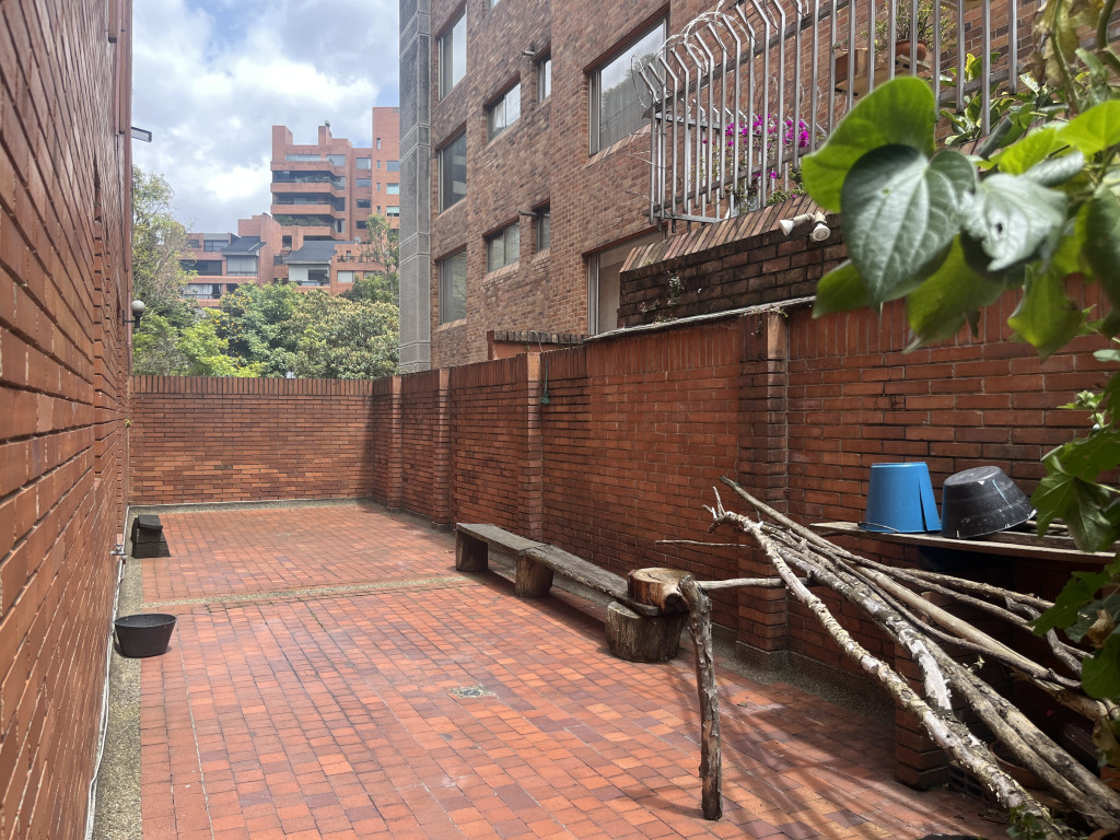 Apartamento en venta en Los Rosales, Bogotá · foto 14 de 16