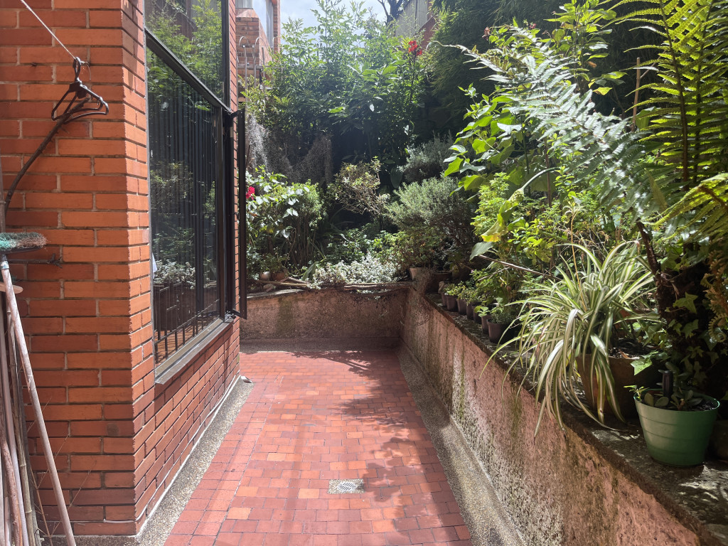 Apartamento en venta en Los Rosales, Bogotá · foto 15 de 16