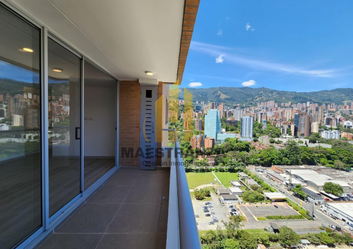 Apartamento de 3 alcobas en venta en Villa Carlota, Medellín, 100 m² · foto 2 de 14