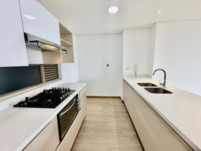 Apartamento de 1 alcoba en arriendo en Los Balsos, Medellín, 67 m² · foto 4 de 24