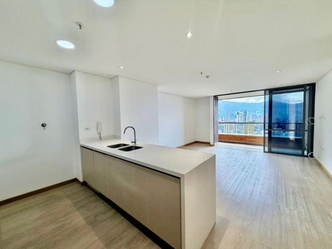 Apartamento de 1 alcoba en arriendo en Los Balsos, Medellín, 67 m² · foto 5 de 24