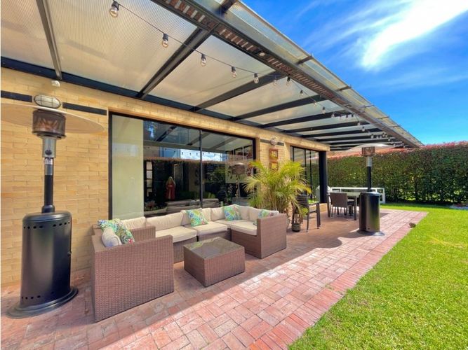 Casa de 4 alcobas en venta en La Frontera, Cajicá, 283 m² · foto 3 de 24