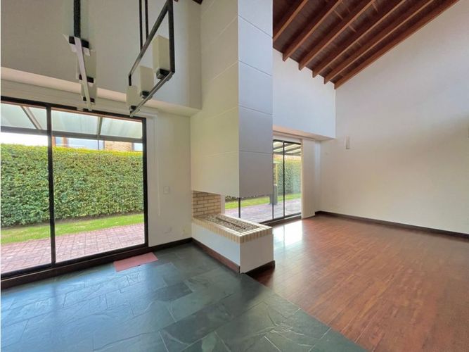Casa de 4 alcobas en venta en La Frontera, Cajicá, 283 m² · foto 19 de 24