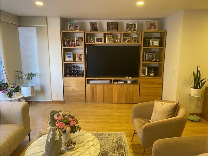 Apartamento de 2 alcobas en venta en Chico, Bogotá, 141 m² · foto 9 de 24