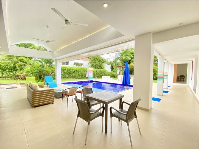 Finca en venta en Ricaurte, 270 m² · foto 8 de 24