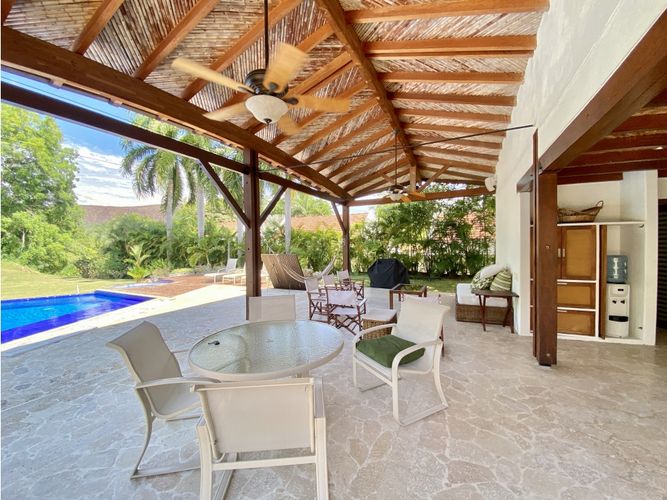 Finca en venta en Ricaurte, 455 m² · foto 6 de 24