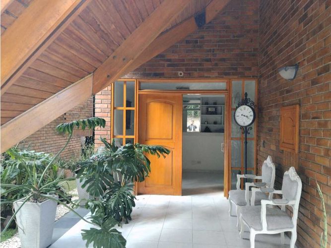 Casa de 3 alcobas en venta en Chico, Bogotá, 386 m² · foto 4 de 24