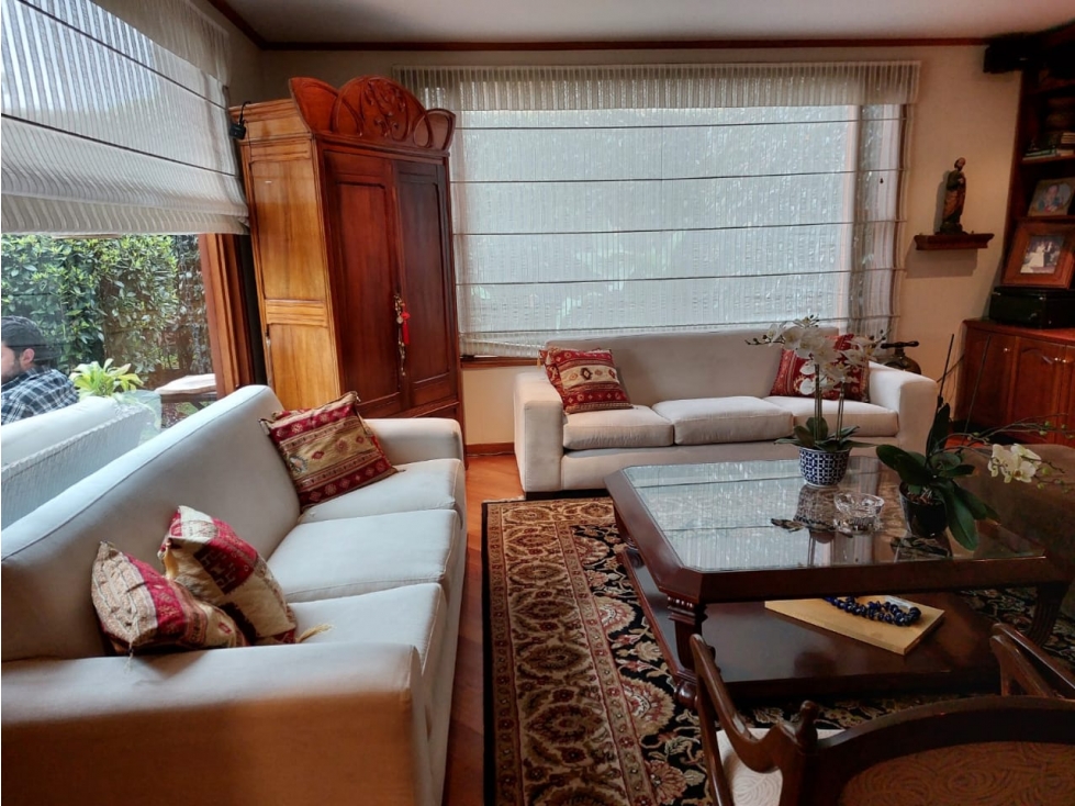 Casa en venta en San Jose De Bavaria, Bogotá · foto 11 de 24