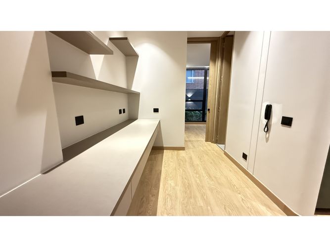 Apartamento de 1 alcoba en venta en Chicó Reservado, Bogotá, 80 m² · foto 5 de 24
