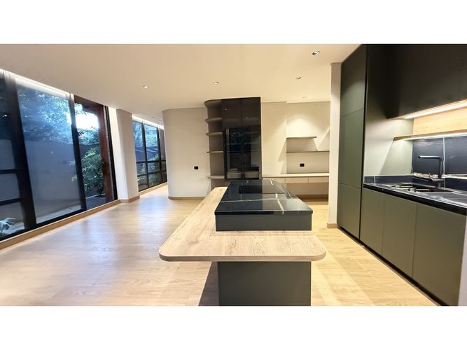 Apartamento de 1 alcoba en venta en Chicó Reservado, Bogotá, 80 m² · foto 7 de 24