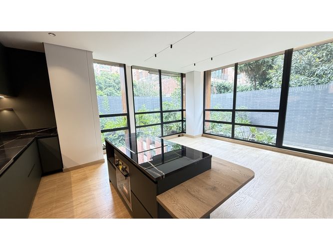 Apartamento de 1 alcoba en venta en Chicó Reservado, Bogotá, 80 m² · foto 9 de 24