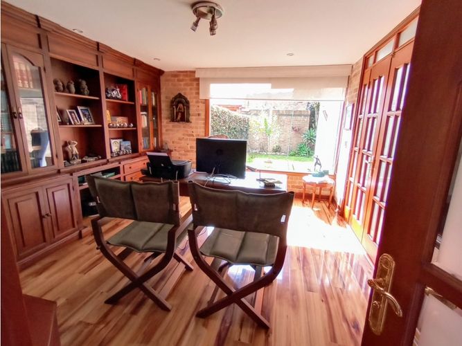 Casa de 4 alcobas en venta en San Jose De Bavaria, Bogotá, 210 m² · foto 6 de 24