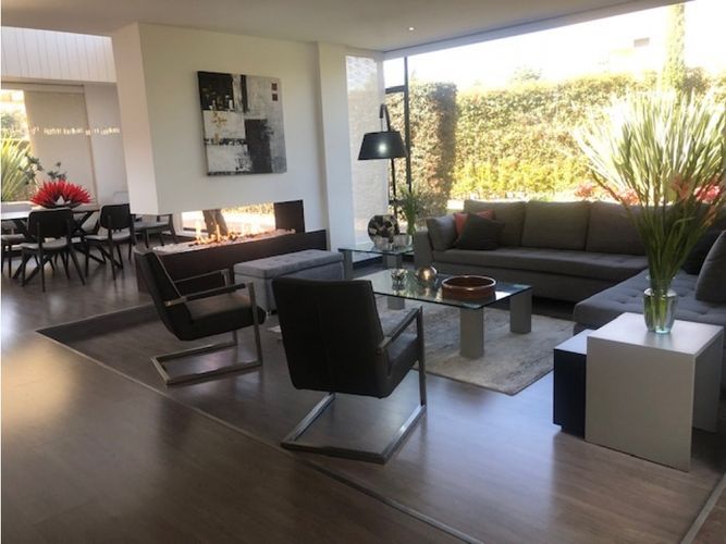 Casa de 4 alcobas en venta en Guaymaral, Bogotá, 474 m² · foto 4 de 24