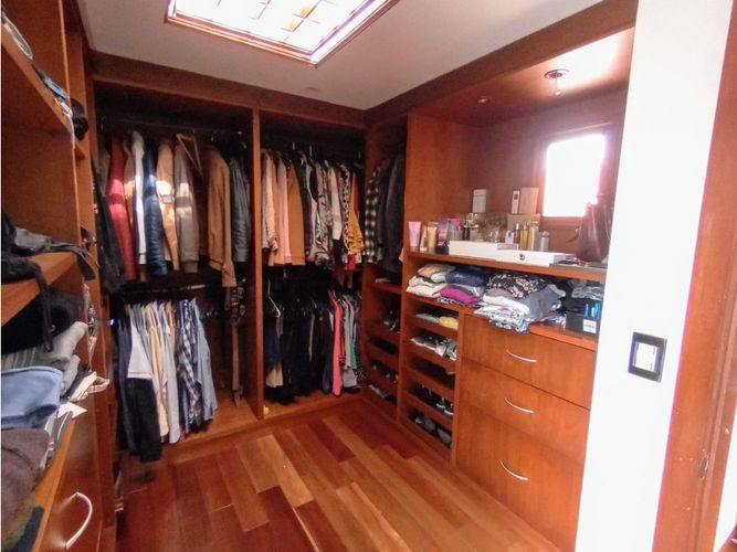 Casa de 4 alcobas en venta en San Jose De Bavaria, Bogotá, 210 m² · foto 19 de 24