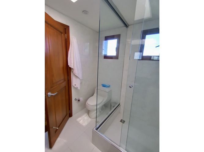 Casa de 4 alcobas en venta en San Jose De Bavaria, Bogotá, 210 m² · foto 21 de 24
