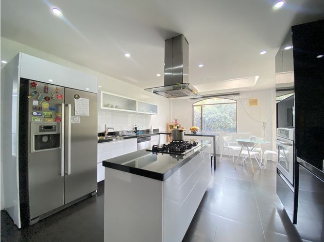 Casa de 4 alcobas en venta en Pueblo Viejo, Cota, 350 m² · foto 9 de 24