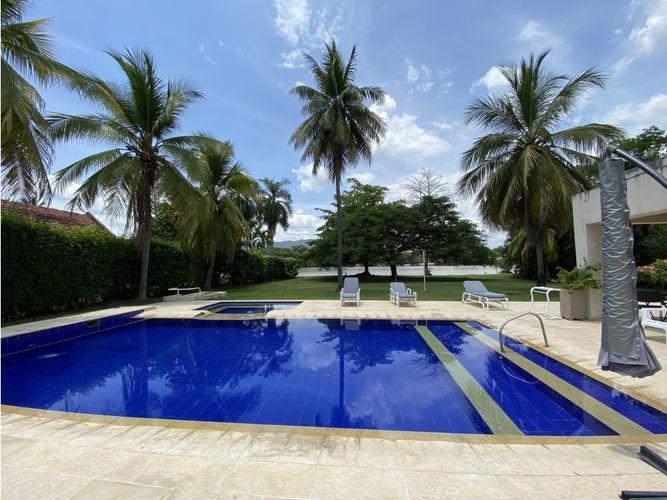 Finca en venta en Bosques De Peñalisa, Ricaurte, 270 m² · foto 2 de 24