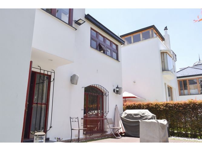 Casa en venta en Cerros De Suba, Bogotá · foto 2 de 24
