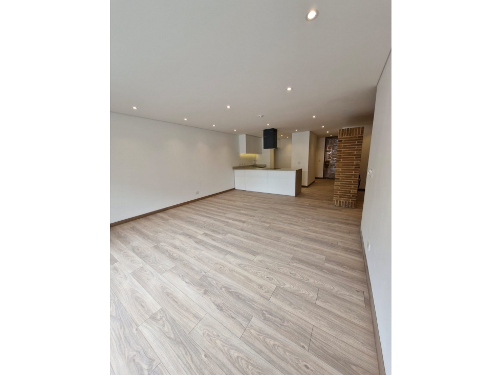 Apartamento en venta en San Patricio, Bogotá · foto 3 de 13