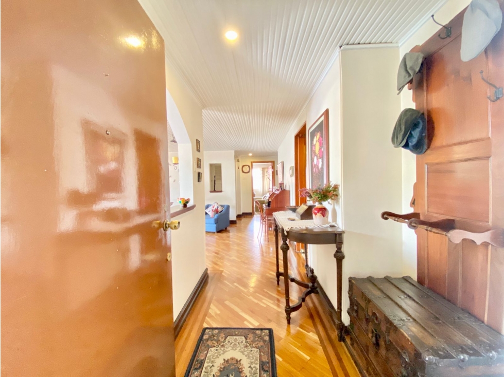 Apartamento en venta en Chico Norte, Bogotá · foto 2 de 24