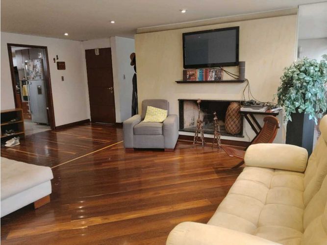 Apartamento de 3 alcobas en venta en Chicó Navarra, Bogotá, 210 m² · foto 7 de 24