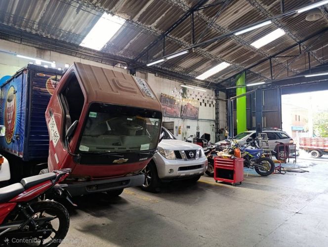 Bodega en arriendo en El Poblado, Medellín, 610 m² · foto 4 de 11