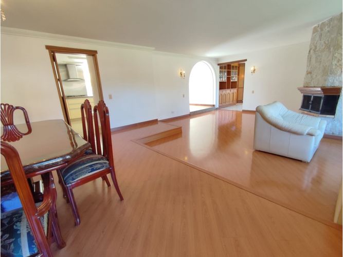 Casa de 4 alcobas en venta en San Jose De Bavaria, Bogotá, 225 m² · foto 5 de 24