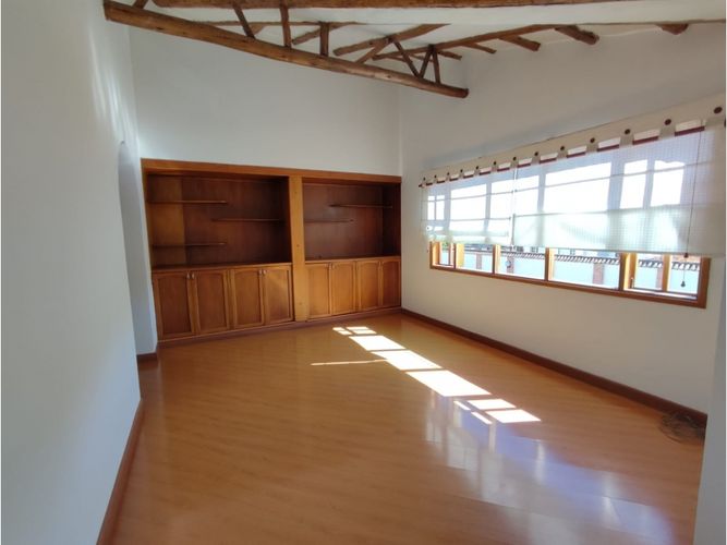 Casa de 4 alcobas en venta en San Jose De Bavaria, Bogotá, 225 m² · foto 14 de 24