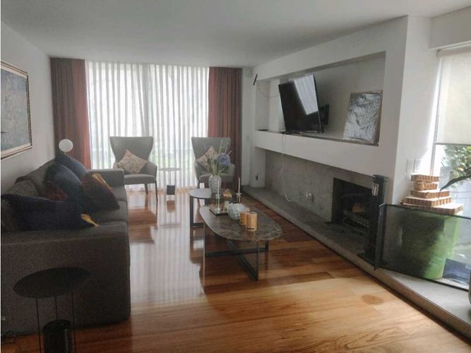 Casa en venta en Santa Ana Oriental, Bogotá · foto 2 de 24
