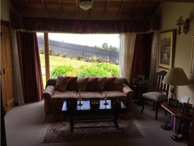 Casa de 4 alcobas en venta en Yerbabuena, Sopó, 300 m² · foto 8 de 24