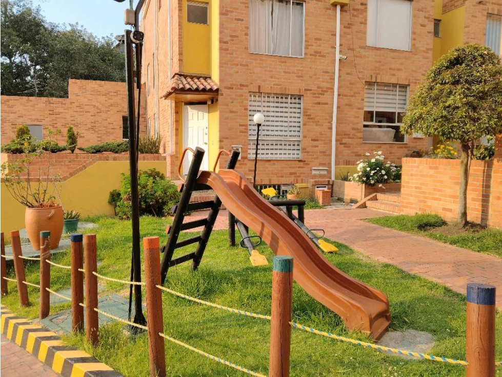 Casa en venta en Cerros De Suba, Bogotá · foto 18 de 23