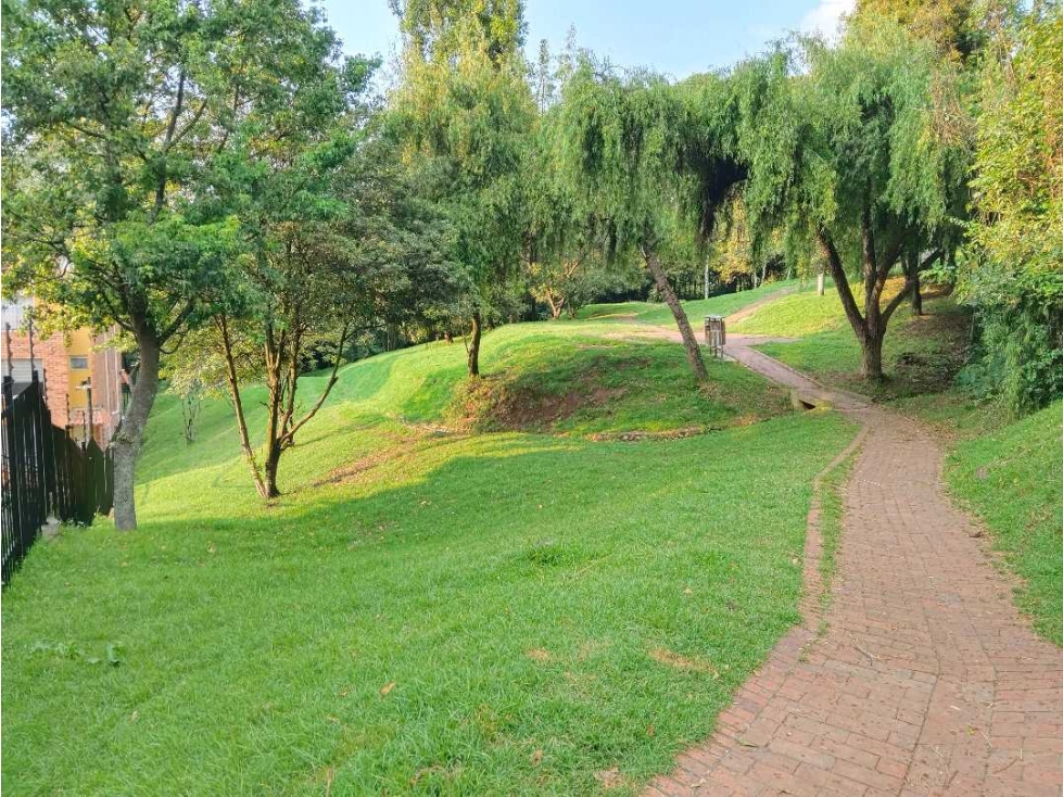 Casa en venta en Cerros De Suba, Bogotá · foto 20 de 23