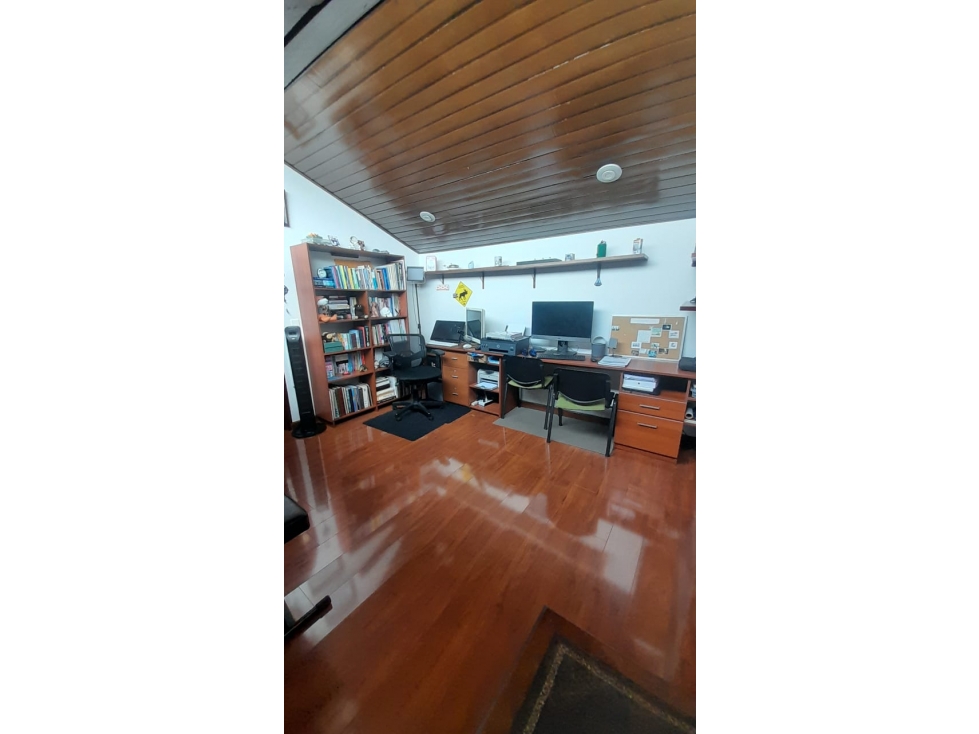 Apartamento en venta en Alhambra, Bogotá · foto 8 de 18