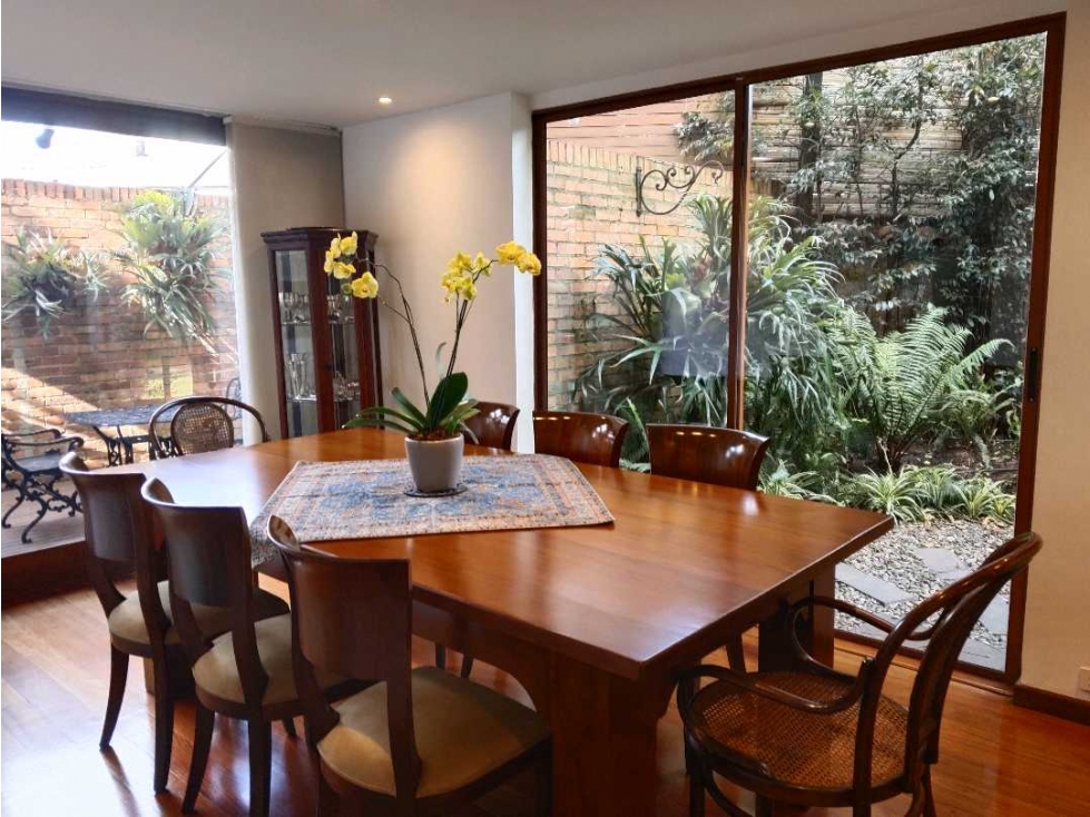 Casa en venta en La Carolina, Bogotá · foto 5 de 24