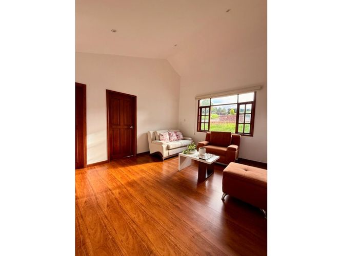 Casa de 4 alcobas en venta en Yerbabuena, Chía, 470 m² · foto 7 de 20