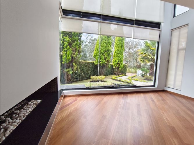 Casa de 4 alcobas en venta en Meusa, Sopó, 305 m² · foto 6 de 24