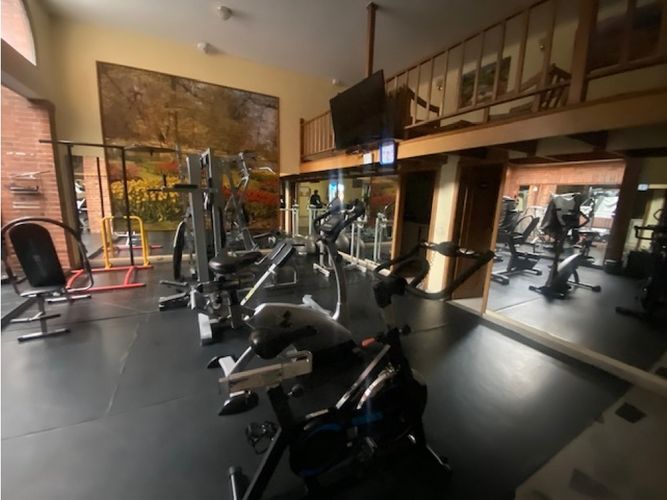 Apartamento de 4 alcobas en venta en Santa Barbara, Bogotá, 213 m² · foto 17 de 18