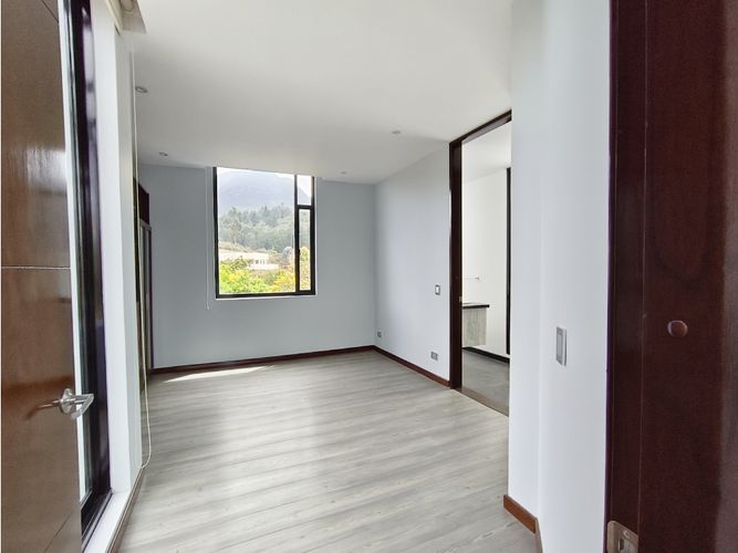 Casa de 4 alcobas en venta en Meusa, Sopó, 305 m² · foto 13 de 24