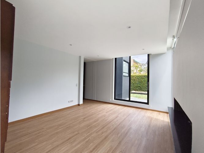 Casa de 4 alcobas en venta en Meusa, Sopó, 305 m² · foto 17 de 24