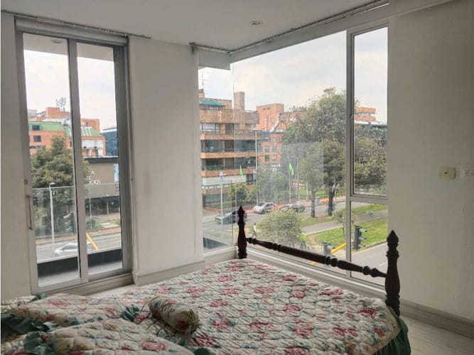 Apartamento de 3 alcobas en venta en Chico, Bogotá, 135 m² · foto 10 de 24