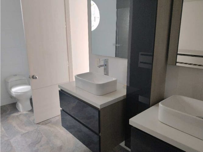Apartamento de 3 alcobas en venta en Chico, Bogotá, 135 m² · foto 15 de 24