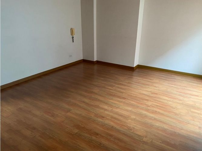 Apartamento de 3 alcobas en venta en San Patricio, Bogotá, 264 m² · foto 10 de 24