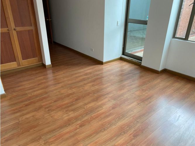 Apartamento de 3 alcobas en venta en San Patricio, Bogotá, 264 m² · foto 13 de 24