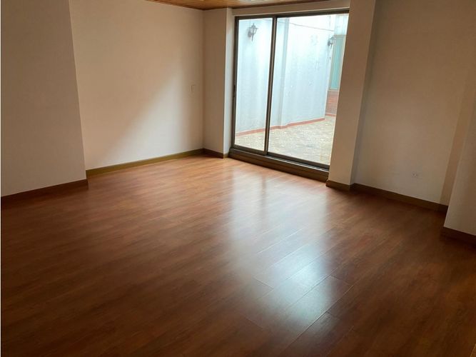 Apartamento de 3 alcobas en venta en San Patricio, Bogotá, 264 m² · foto 18 de 24