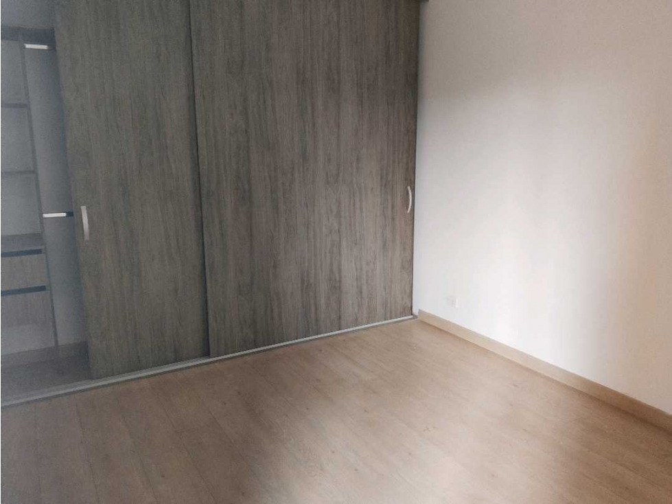 Apartamento en arriendo en Club Campestre Rio Frio, Chía · foto 17 de 24