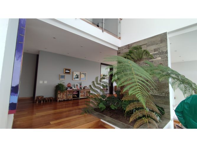 Casa de 4 alcobas en venta en Aposentos, Sopó, 644 m² · foto 3 de 24
