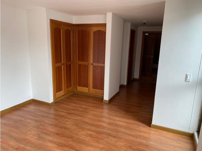 Apartamento de 3 alcobas en venta en San Patricio, Bogotá, 264 m² · foto 24 de 24